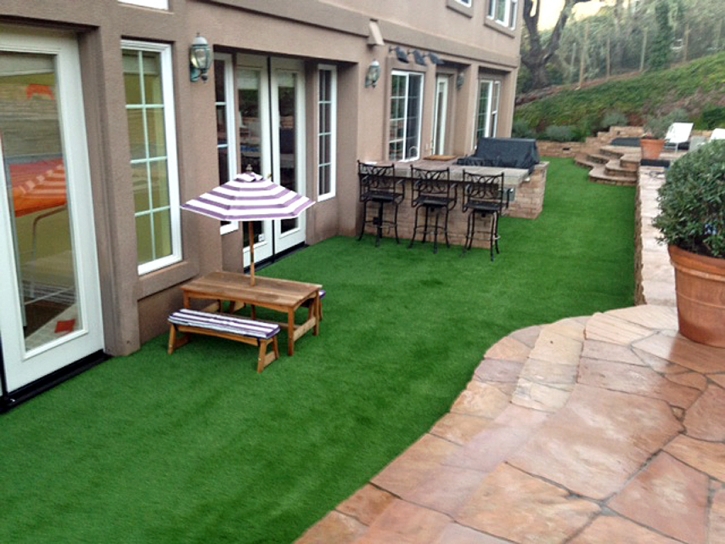 Grass Turf Patterson, California Backyard Deck Ideas, Backyard Ideas