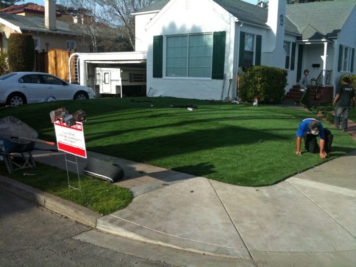 Green Lawn West Modesto, California Design Ideas, Front Yard